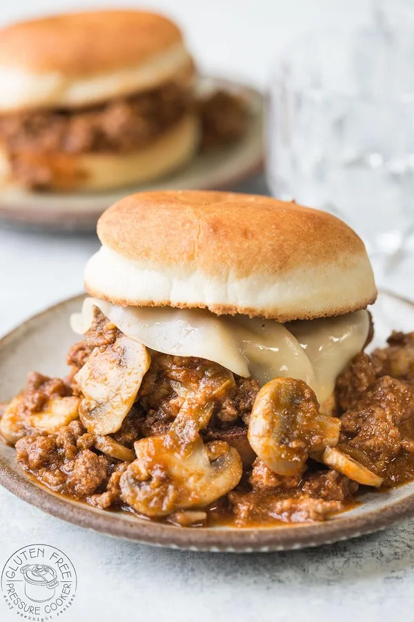 philly cheesesteak sloppy joes