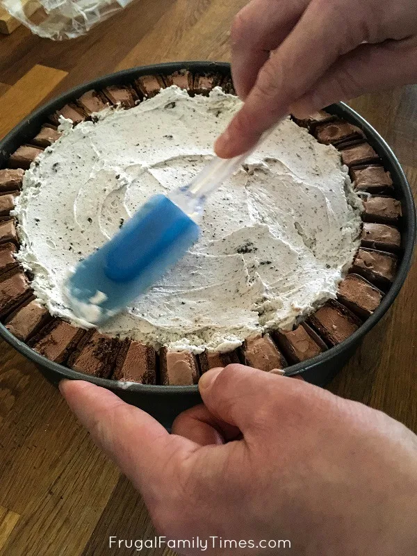 easy ice cream cake recipe spread melted ice cream