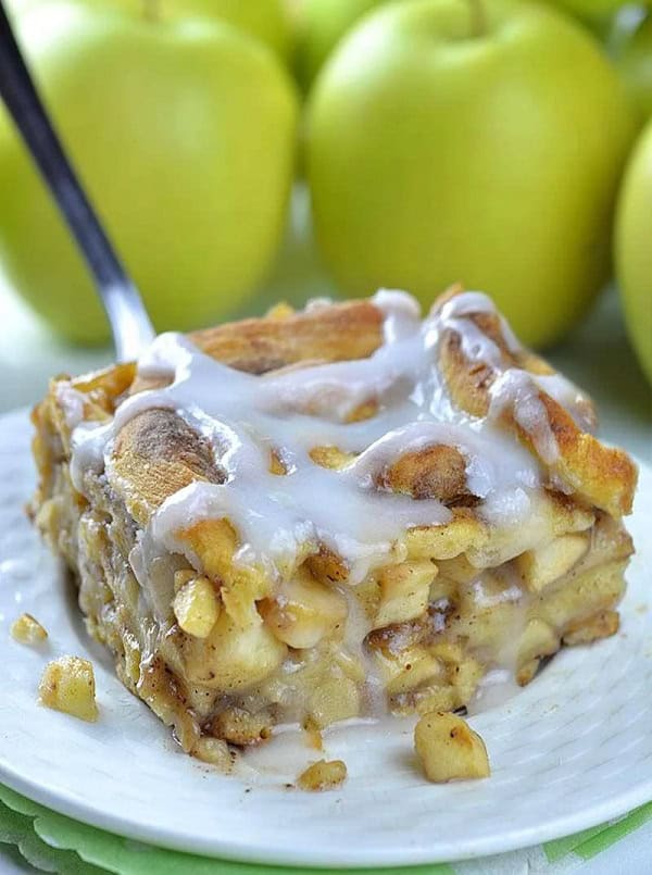 Caramel Apple Cinnamon Roll Lasagna 