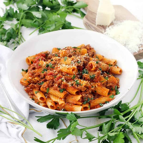 Five-Ingredient Pasta With Bolognese Sauce
