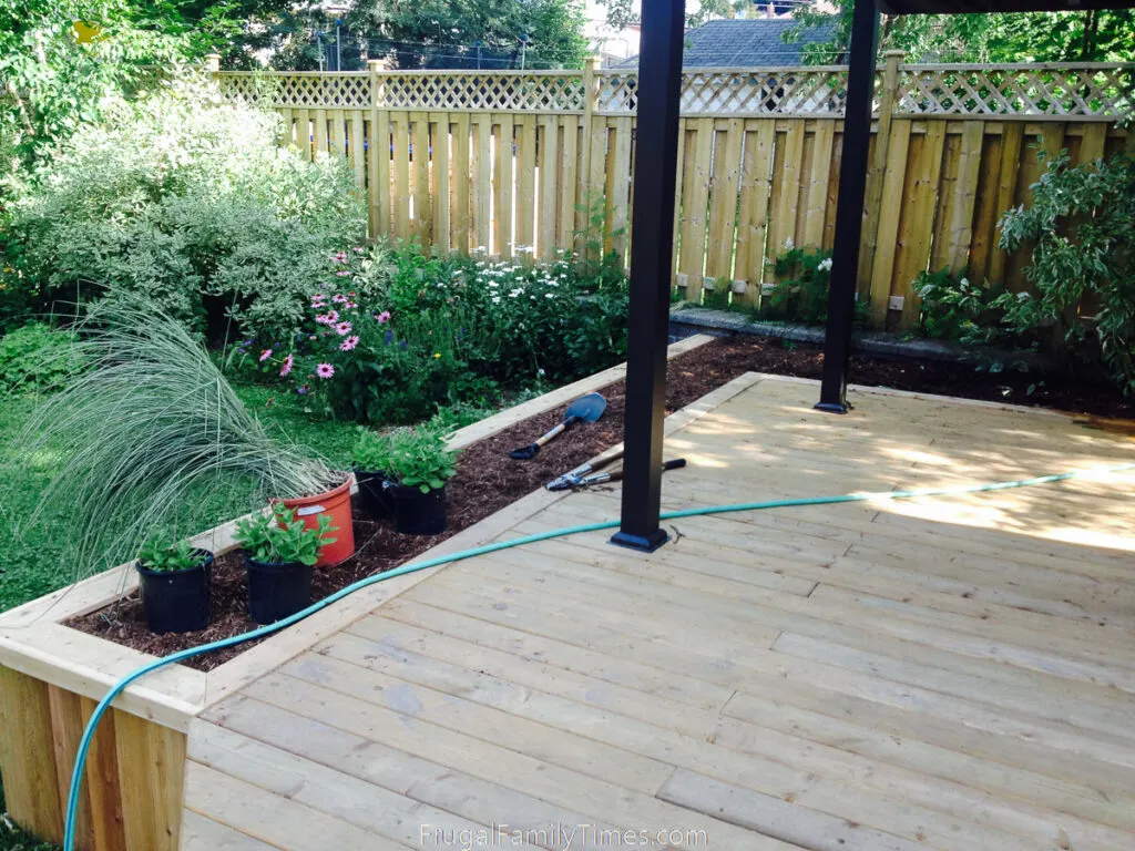 Wood DIY Deck Planter Box