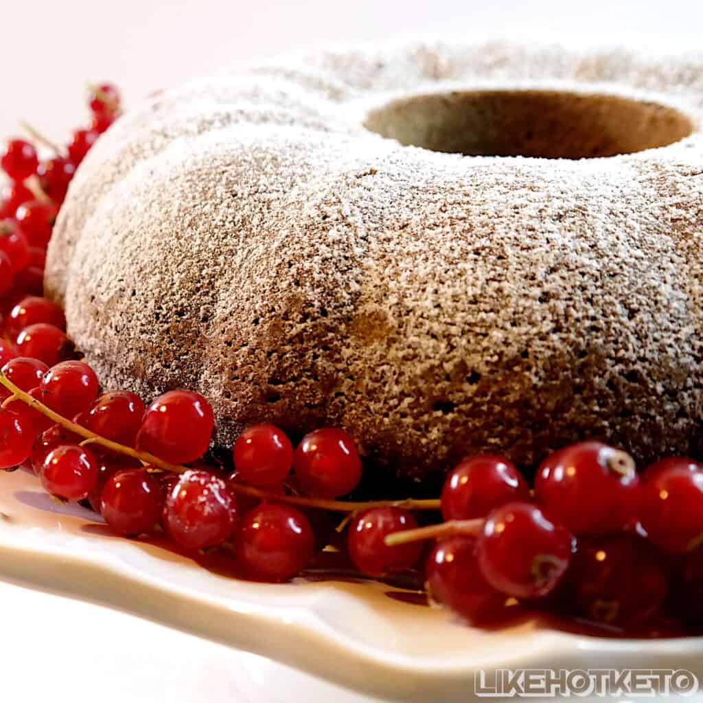  Gingerbread and Walnut Rum Cake 