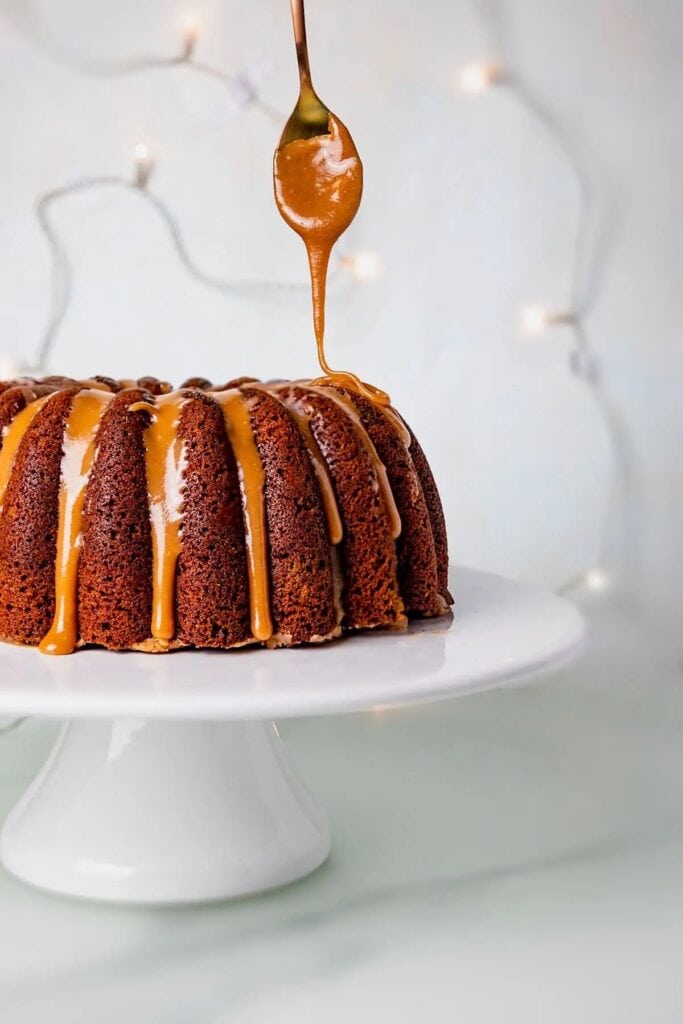 Gingerbread Bundt Cake 