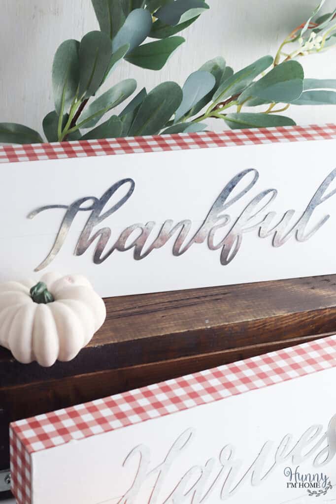 Shiplap Thankful Sign