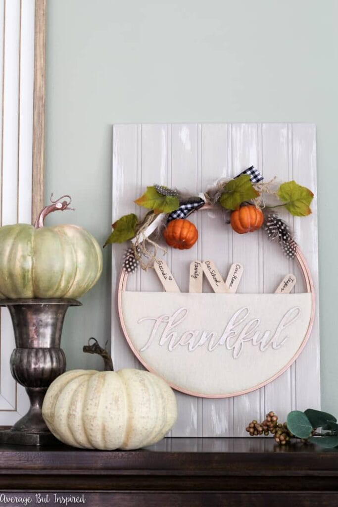 DIY Thanksgiving Thankful Craft Embroidery Hoop Wreath 