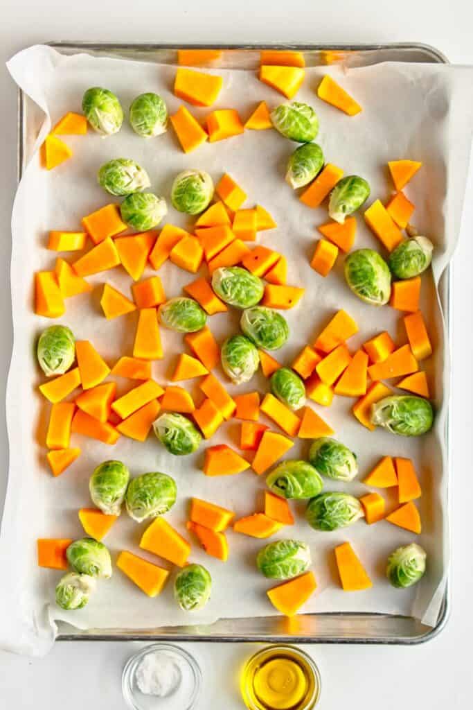 sheet pan pork chops and roasted vegetables
