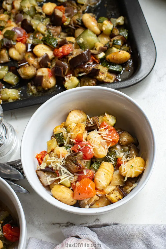 Delicious, Quick and Easy Sheet Pan Oven Baked Gnocchi with Roasted Vegetables Recipe