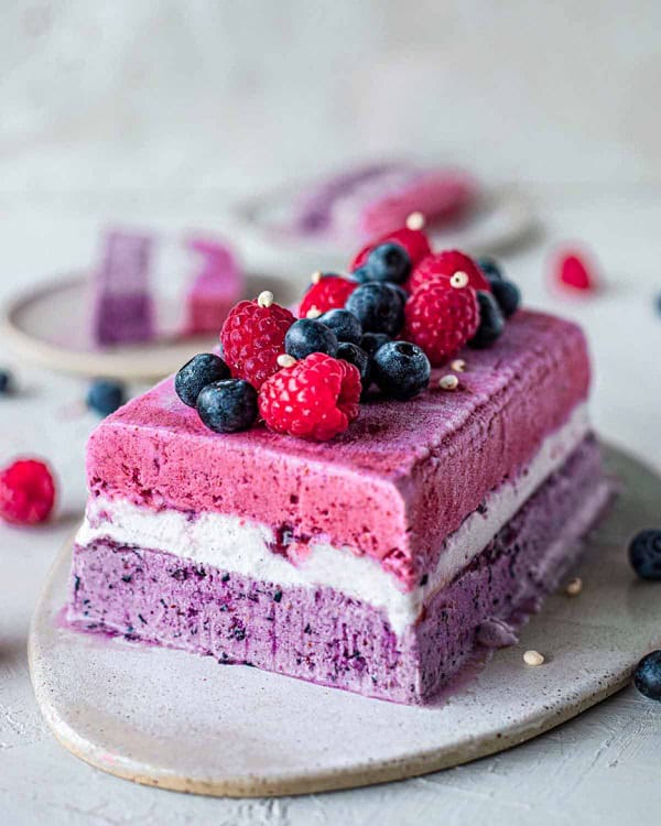 Vegan Berry Ice Cream Cake