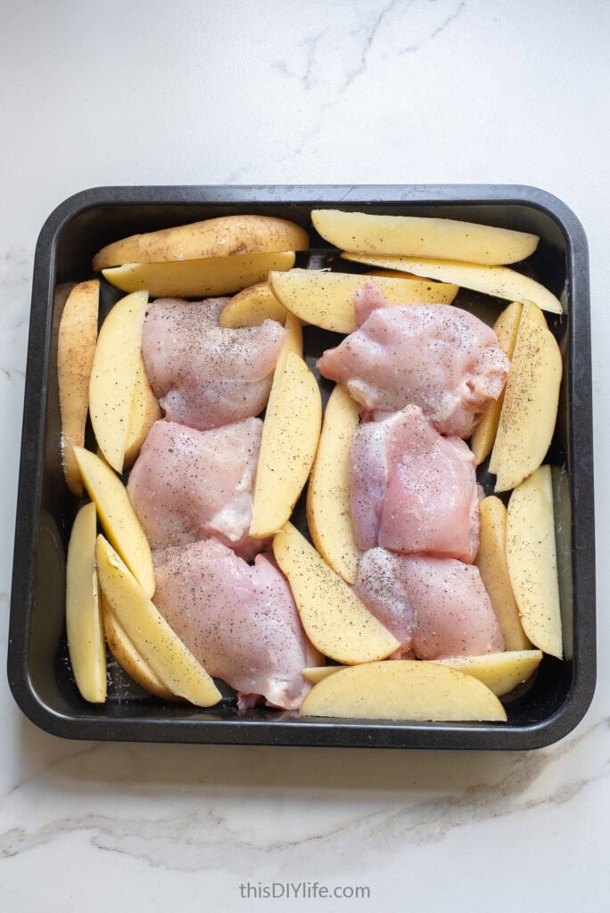 baked chicken thighs with potatoes