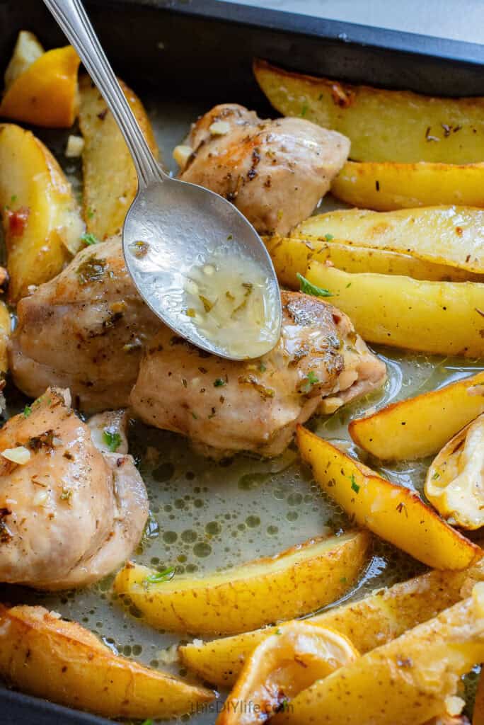 lemon pepper baked chicken thighs