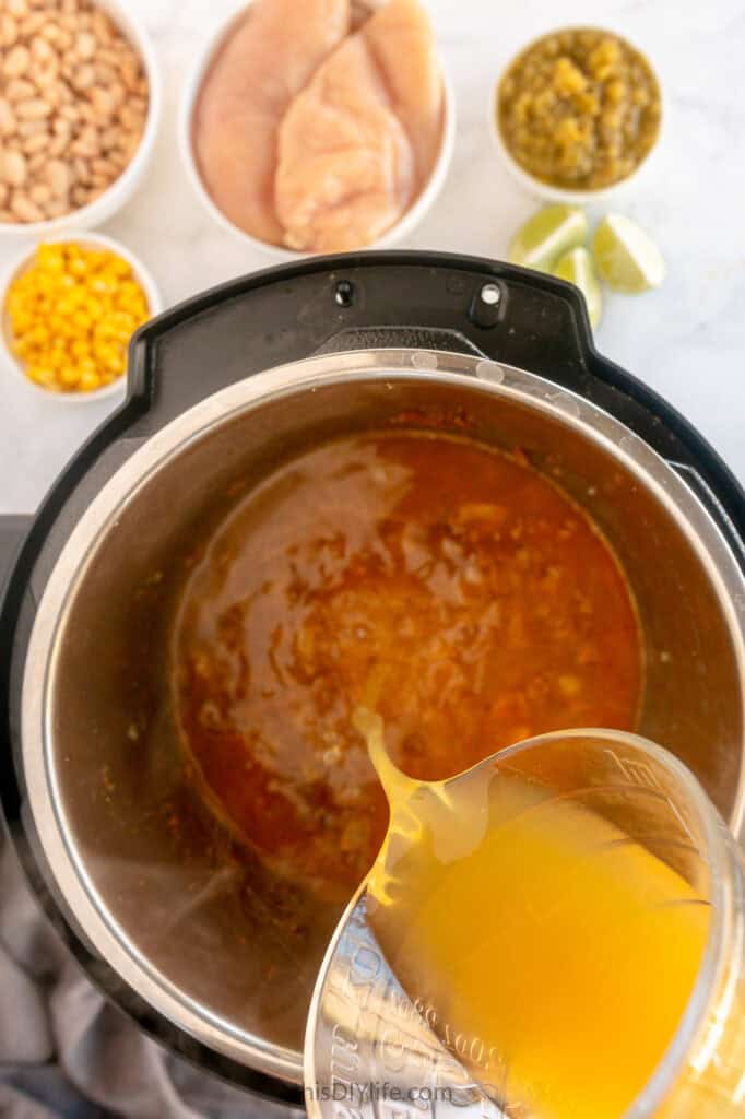 steps to make cream cheese chicken chili instant pot