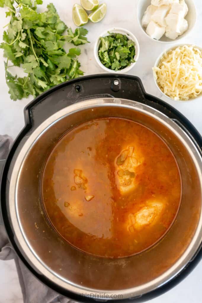 cooking chicken in cream cheese chicken chili instant pot