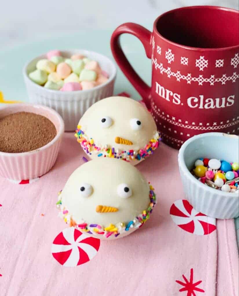 Snowman Christmas Hot Chocolate Bombs 