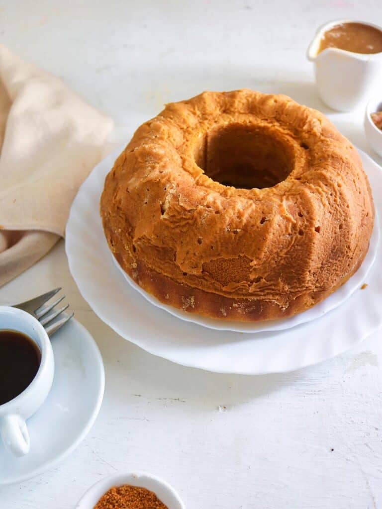 Vegan Pumpkin Bundt Cake