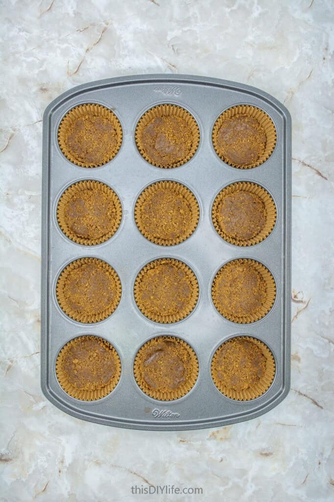 cupcake gingersnap crust for cheesecakes