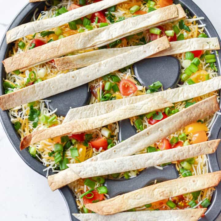 Yummy Mummy Halloween Seven Layer Dip