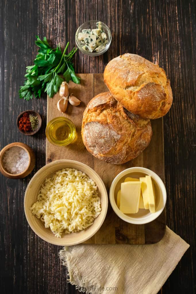 cheesy pull-apart garlic bread ingredients