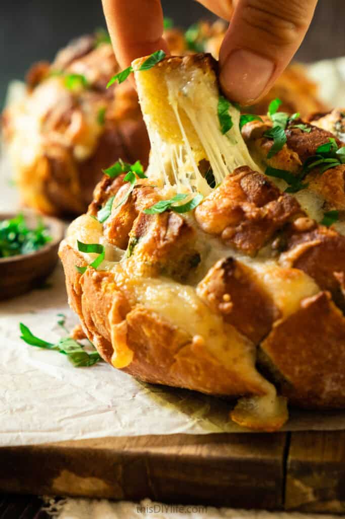 cheesy pull apart garlic bread