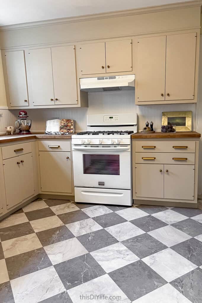 peel and stick Checkerboard floor