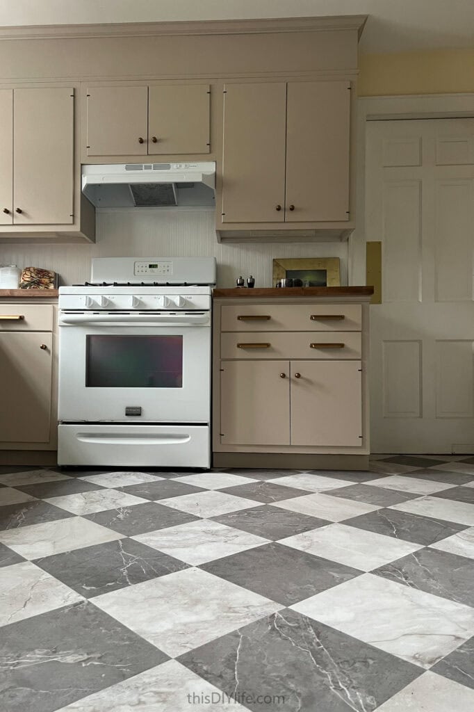 DIY Checkerboard kitchen floor