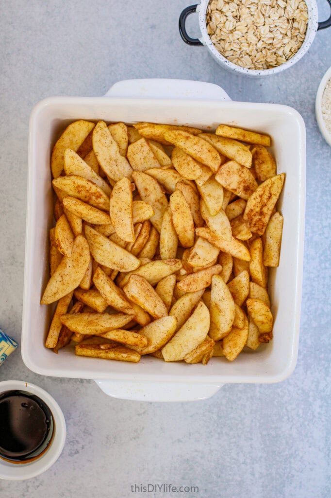 simple apple gingerbread crumble recipe