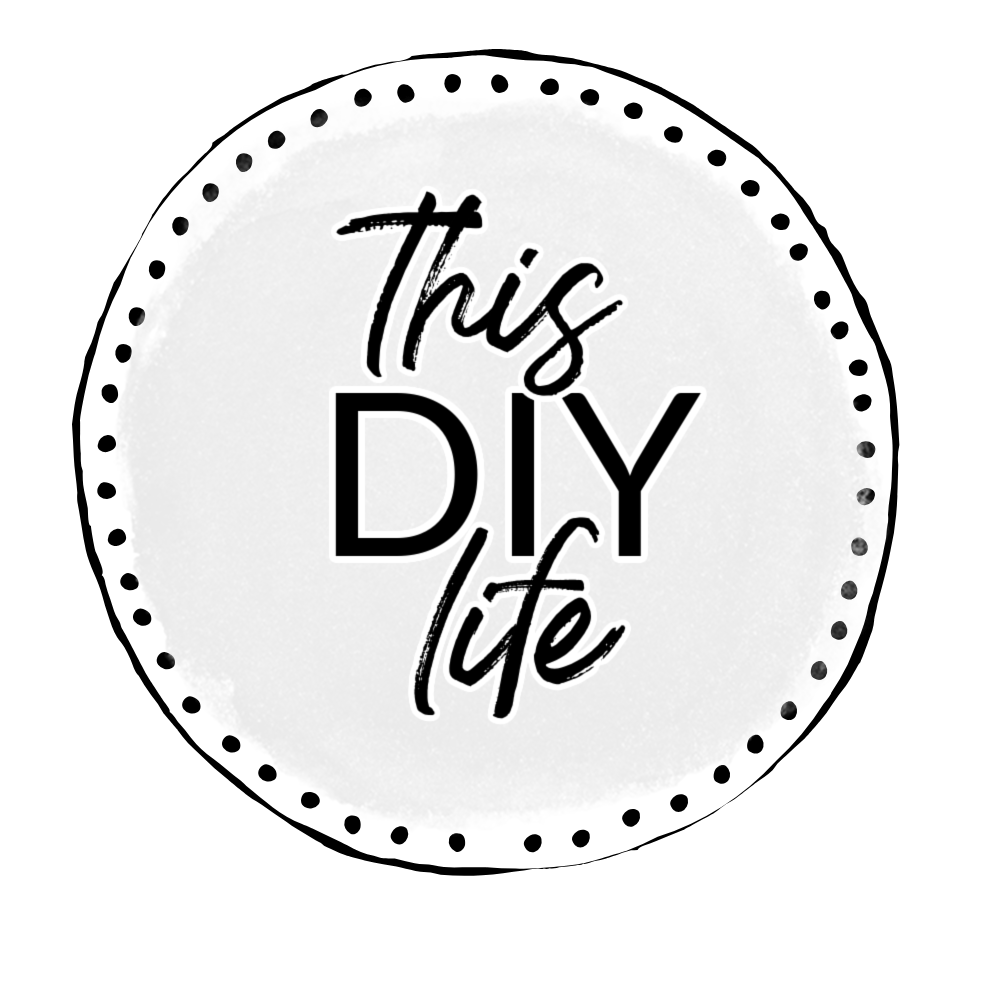 this diy life logo round b&w